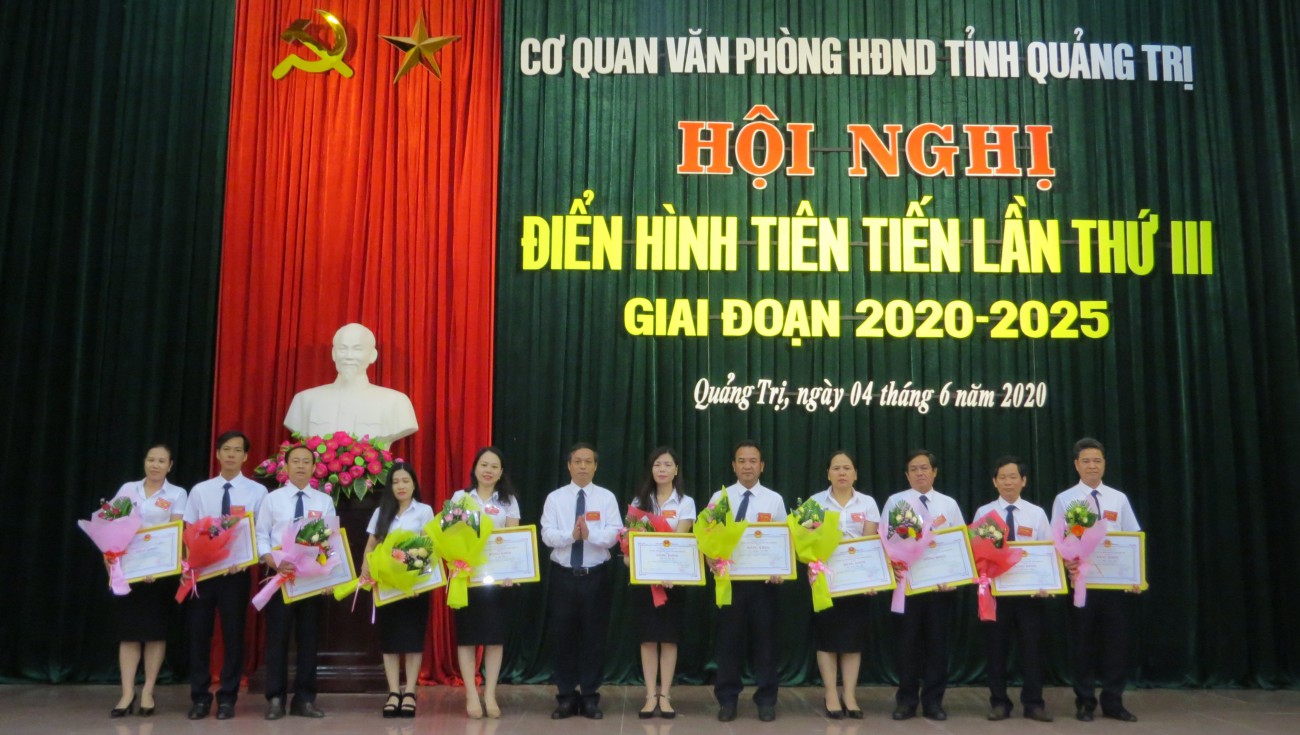 Cơ quan Văn phòng HĐND tỉnh tổ chức Hội nghị điển hình tiên tiến lần thứ III, giai đoạn 2020 - 2025