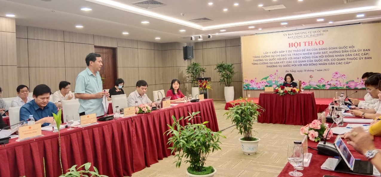 Phó Chủ tịch Thường trực HĐND tỉnh Lê Quang Chiến dự Hội thảo lấy ý kiến góp ý dự thảo Đề án về trách nhiệm giám sát, hướng dẫn của Ủy ban Thường vụ Quốc hội đối với hoạt động của HĐND các cấp.
